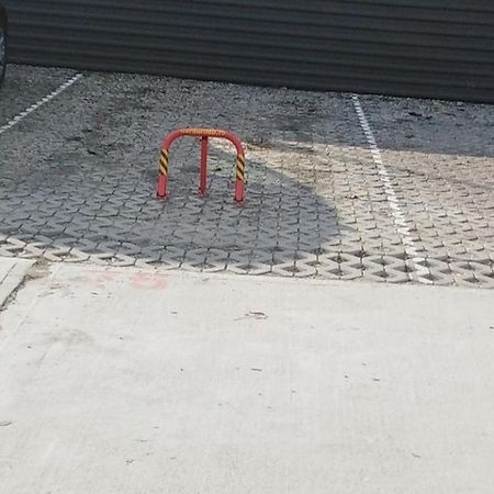 Garsoniera- Bulevard Dem Radulescu Ramnicu Valcea Bagian luar foto
